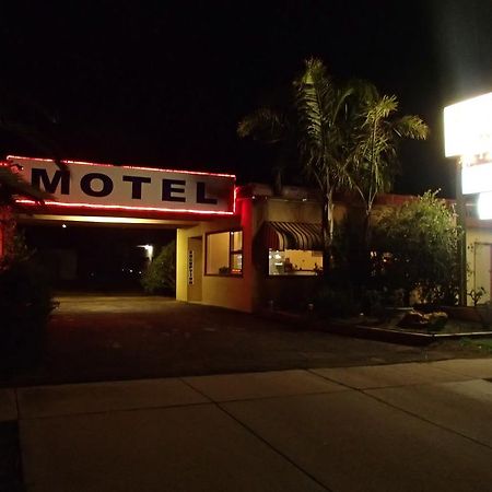 Nhill Oasis Motel Exterior photo